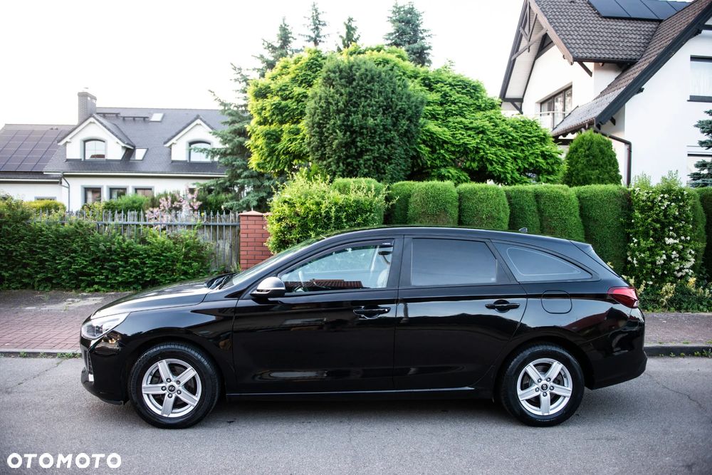 Hyundai i30 i30cw 1.4 Advantage - 11