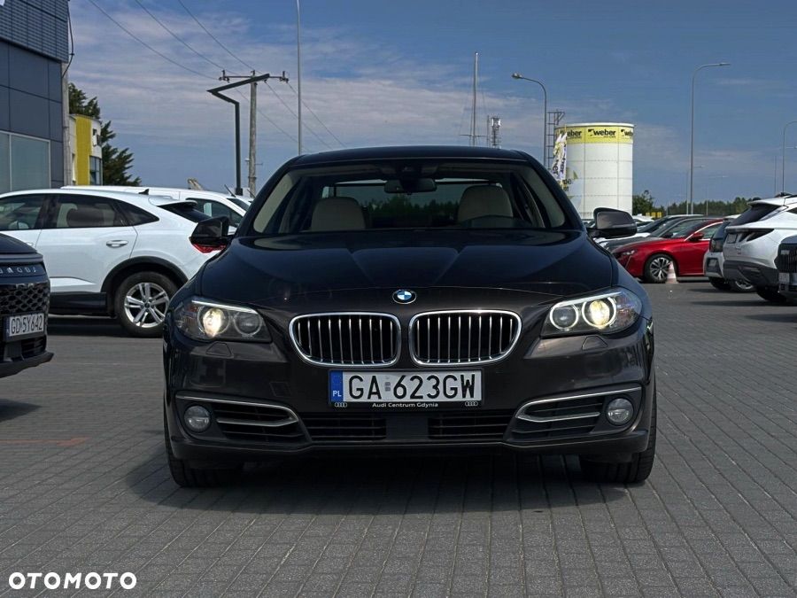 BMW Seria 5 525d xDrive Luxury Line - 8