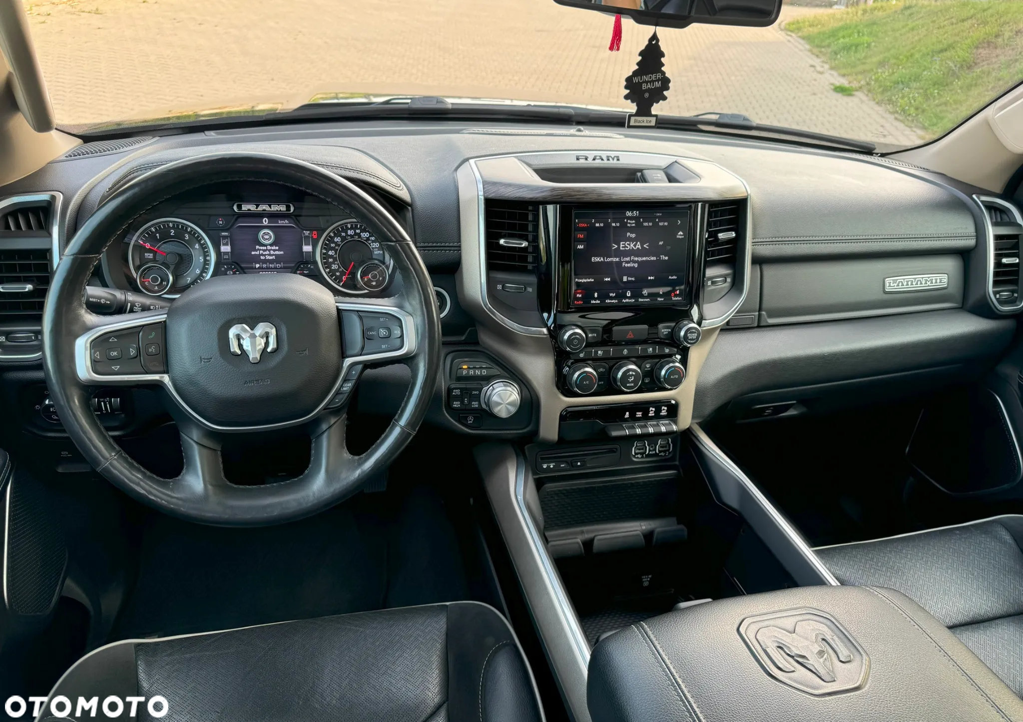 RAM 1500 - 16