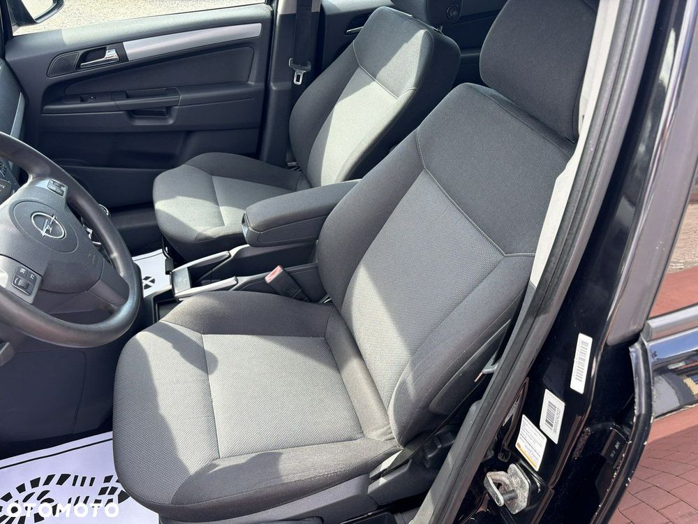 Opel Zafira - 13