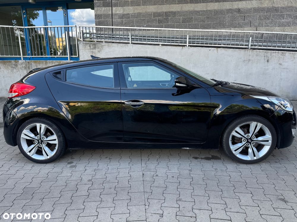Hyundai Veloster 1.6 GDI Comfort - 10