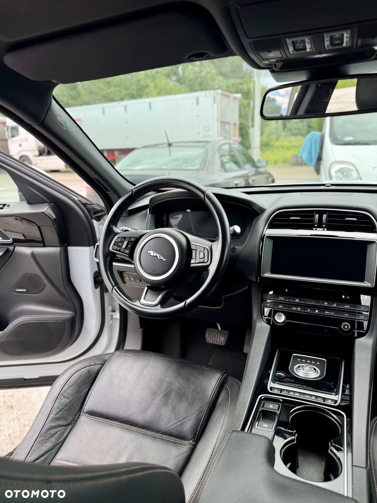 Jaguar F-Pace 2.0 i4D AWD Portfolio - 20