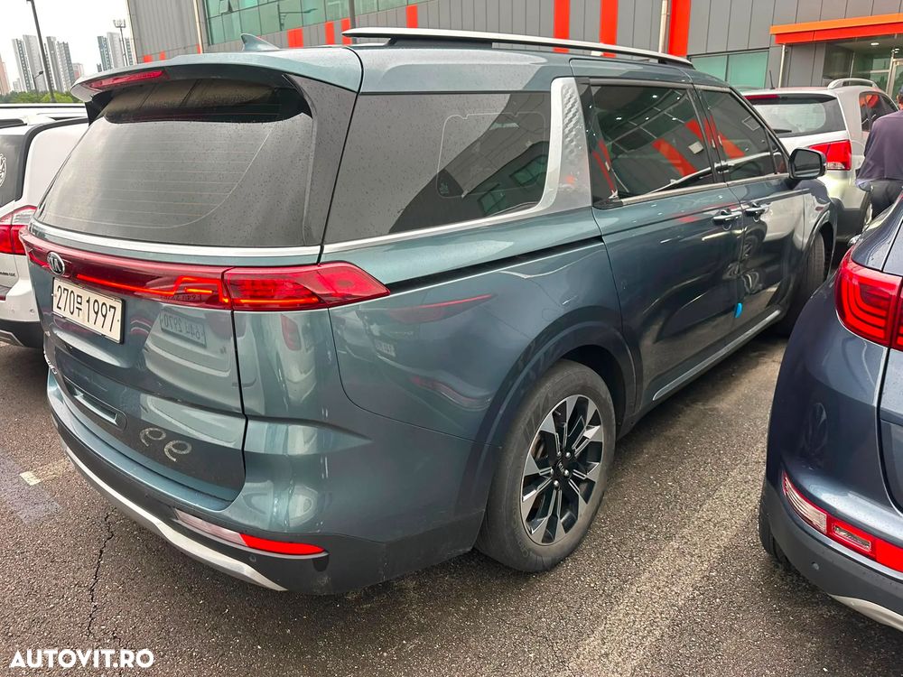 KIA Carnival 2021 — imagine 24