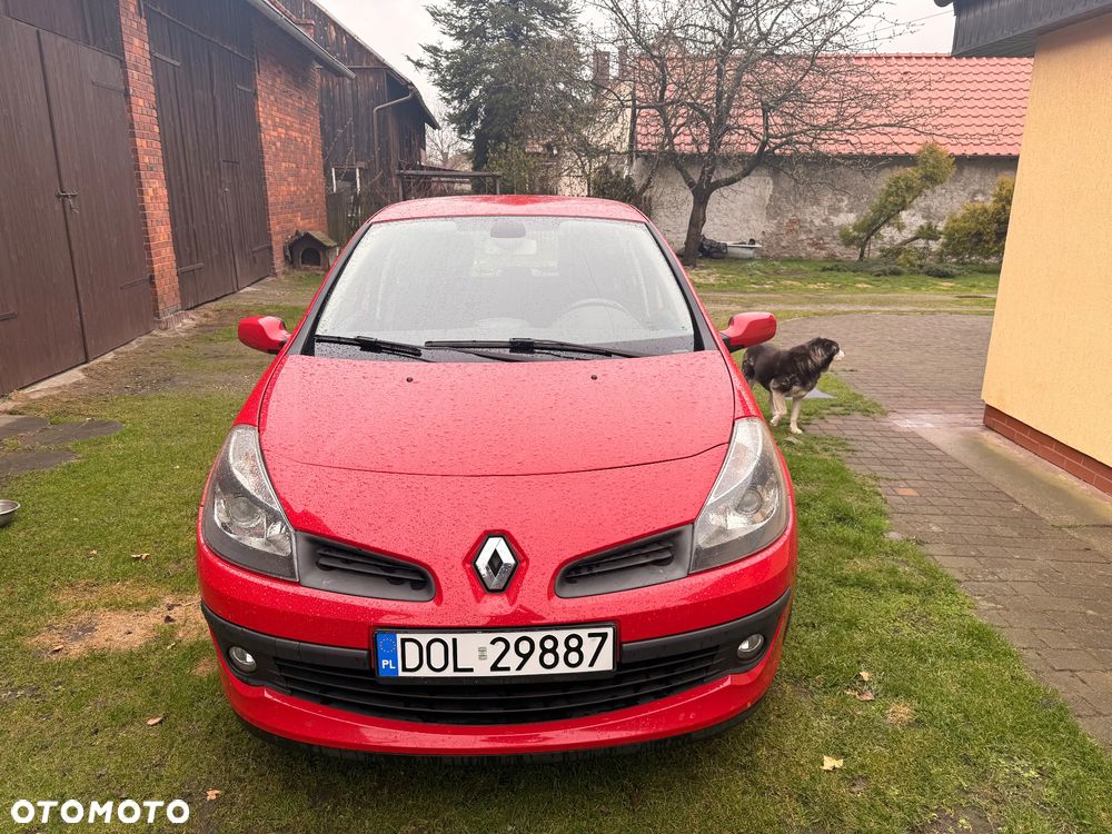 Renault Clio 1.2 16V 75 Expression - 8