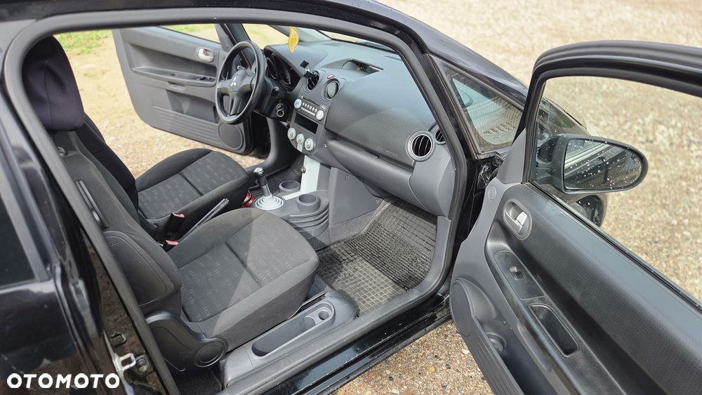 Mitsubishi Colt - 7