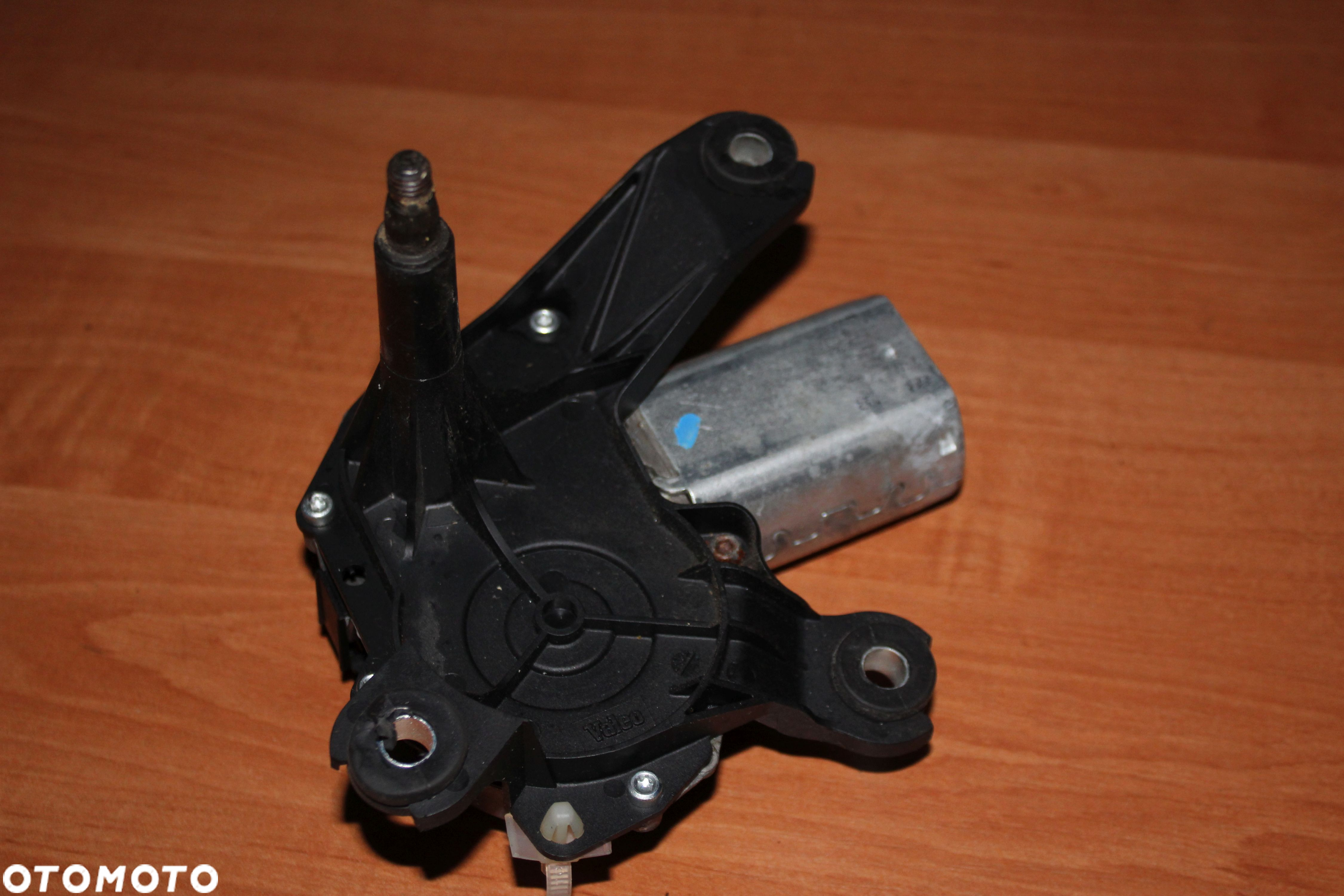 SILNICZEK WYCIERACZKI TYŁ OPEL MERIVA A CORSA C EUROPA  53011112  09132802 - 4