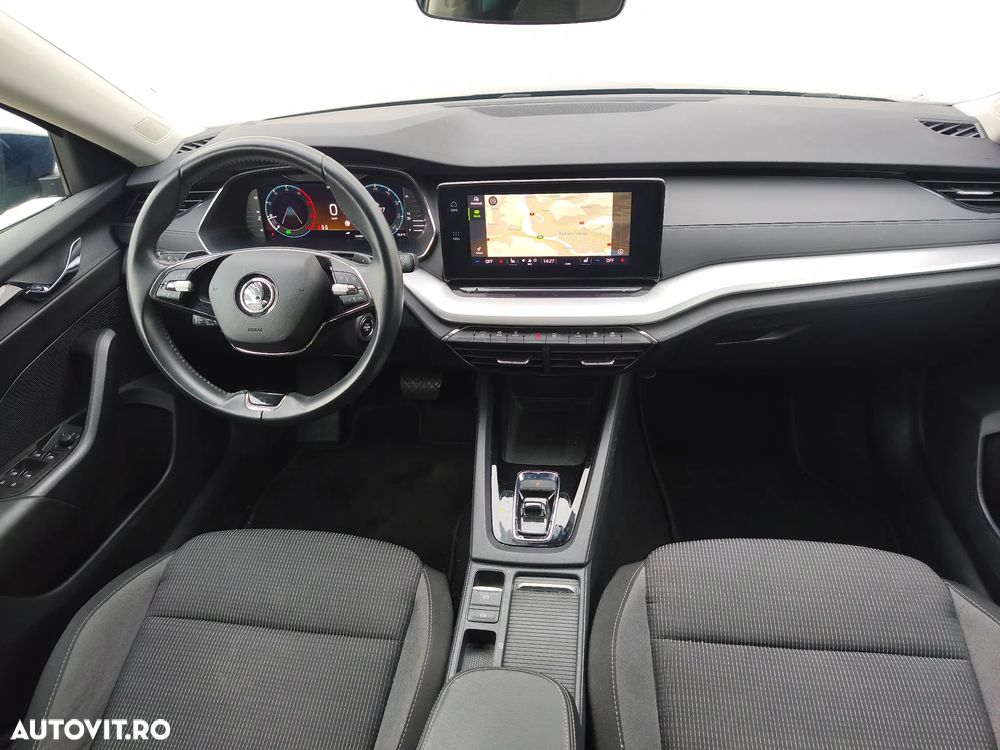 Skoda Octavia Combi 2.0 TDI DSG Ambition - 23