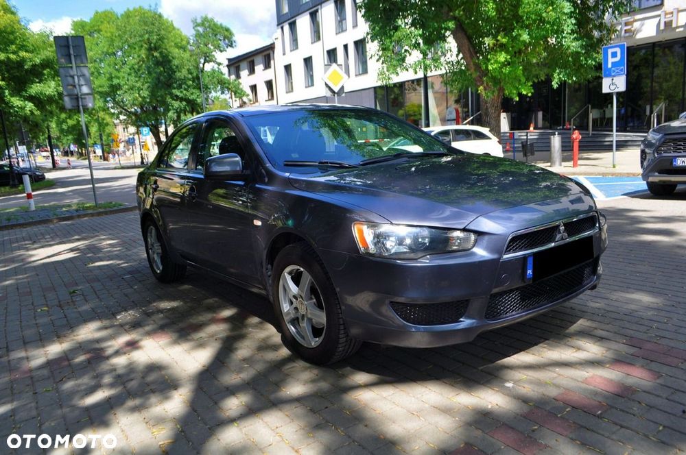 Mitsubishi Lancer - 6
