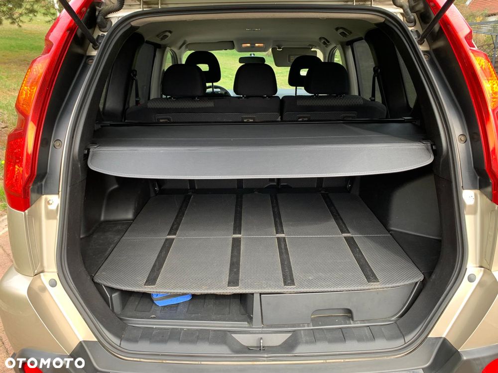 Nissan X-Trail 2.0 dCi 4x4 DPF LE - 12