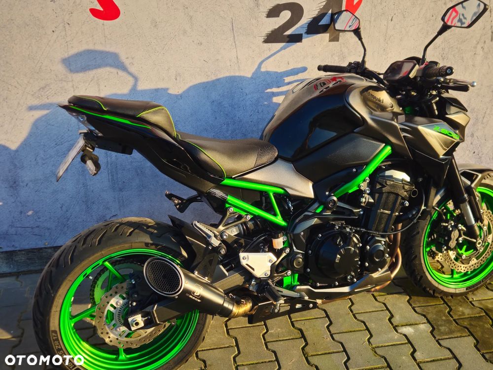 Kawasaki Z 900 - 6
