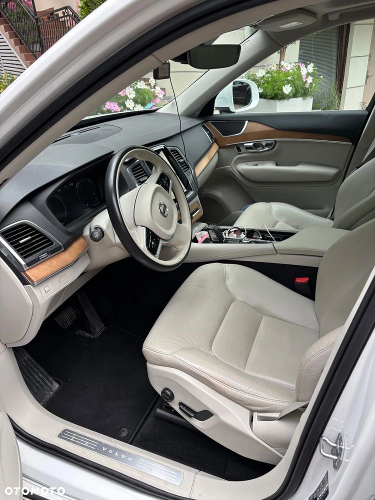 Volvo XC 90 B5 D AWD Core - 4