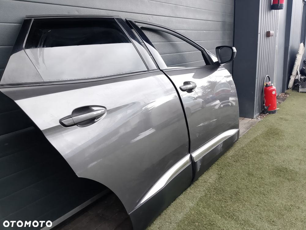 Drzwi prawy przód tylne  tył Peugeot 3008 II kompletne EVL - 2