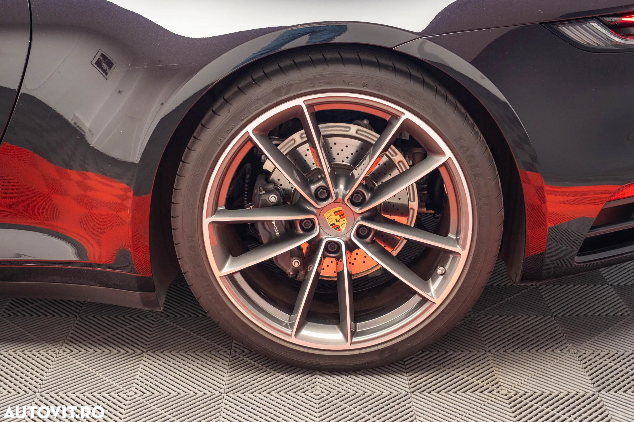 Porsche 911 Carrera PDK - 10