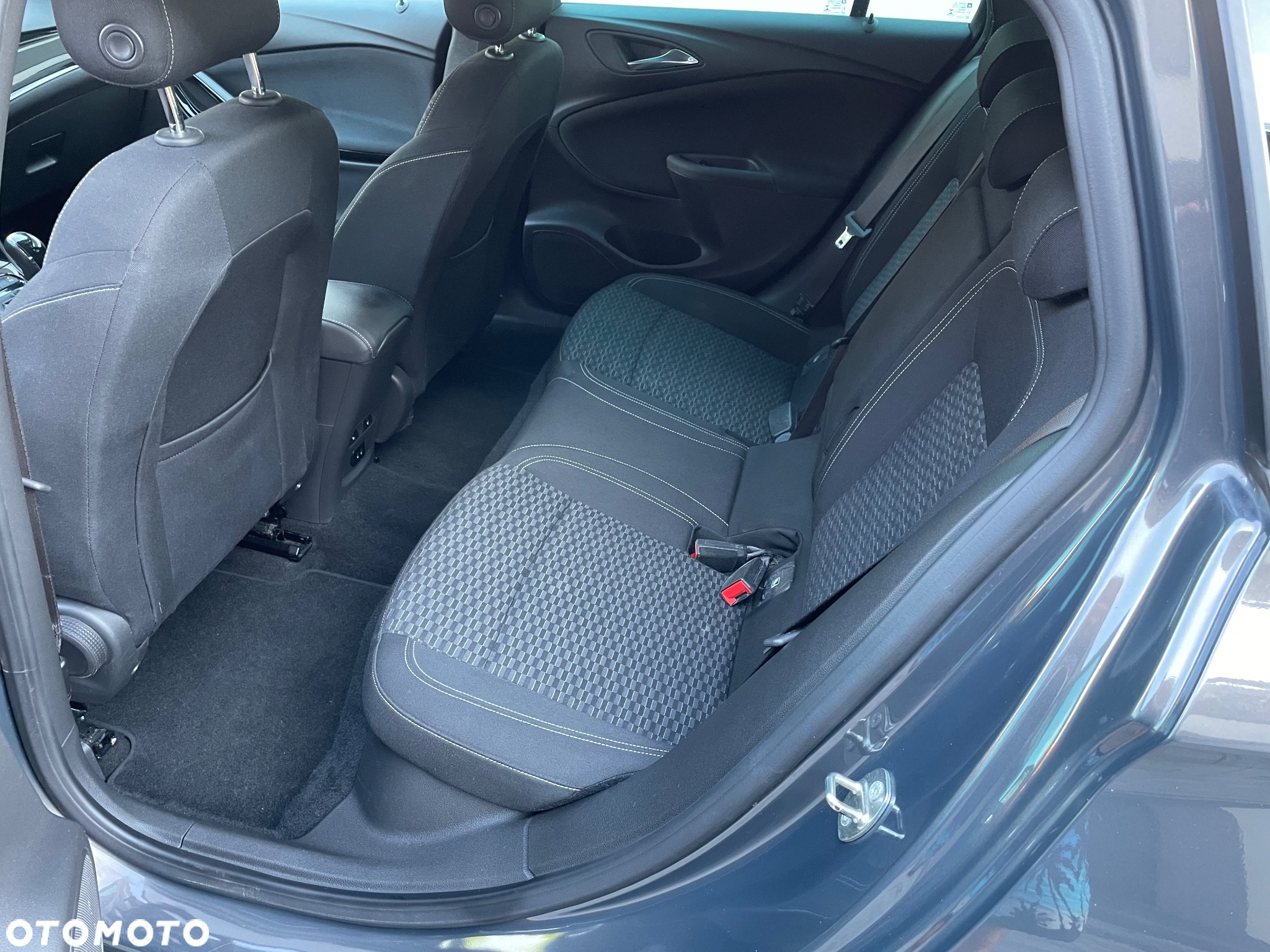 Opel Astra 1.6 D (CDTI) Start/Stop Innovation - 14