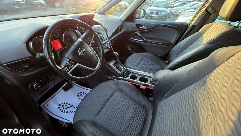 Opel Zafira - 19