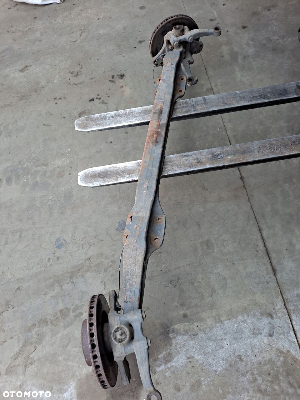 Belka zawieszenia przód Renault Midlum DXI 17.5 5600586436 - 1