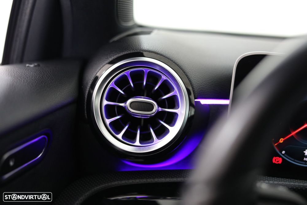 Mercedes-Benz A 180 Limousine d AMG Line Aut. - 25