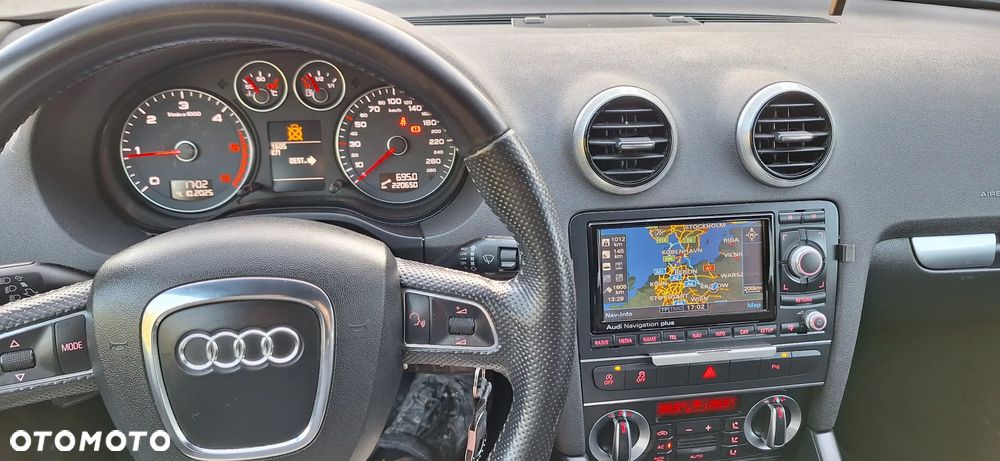 Audi A3 Sportback 2.0 TDI DPF S line Sportpaket - 16