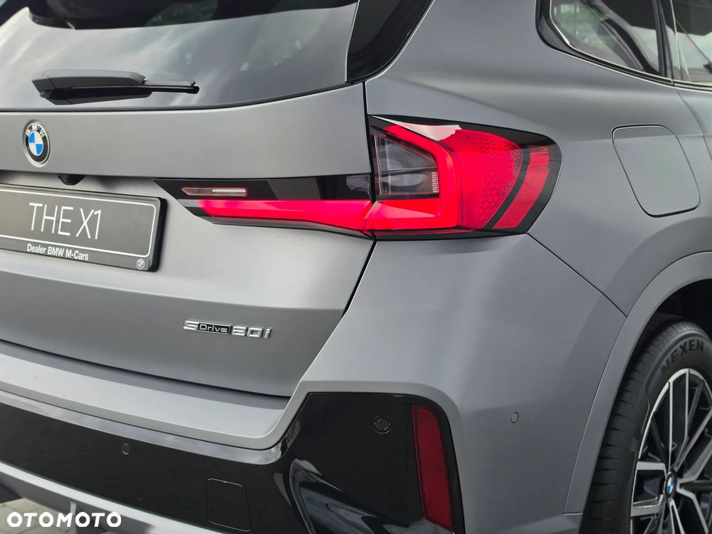 BMW X1 sDrive20i mHEV - 15
