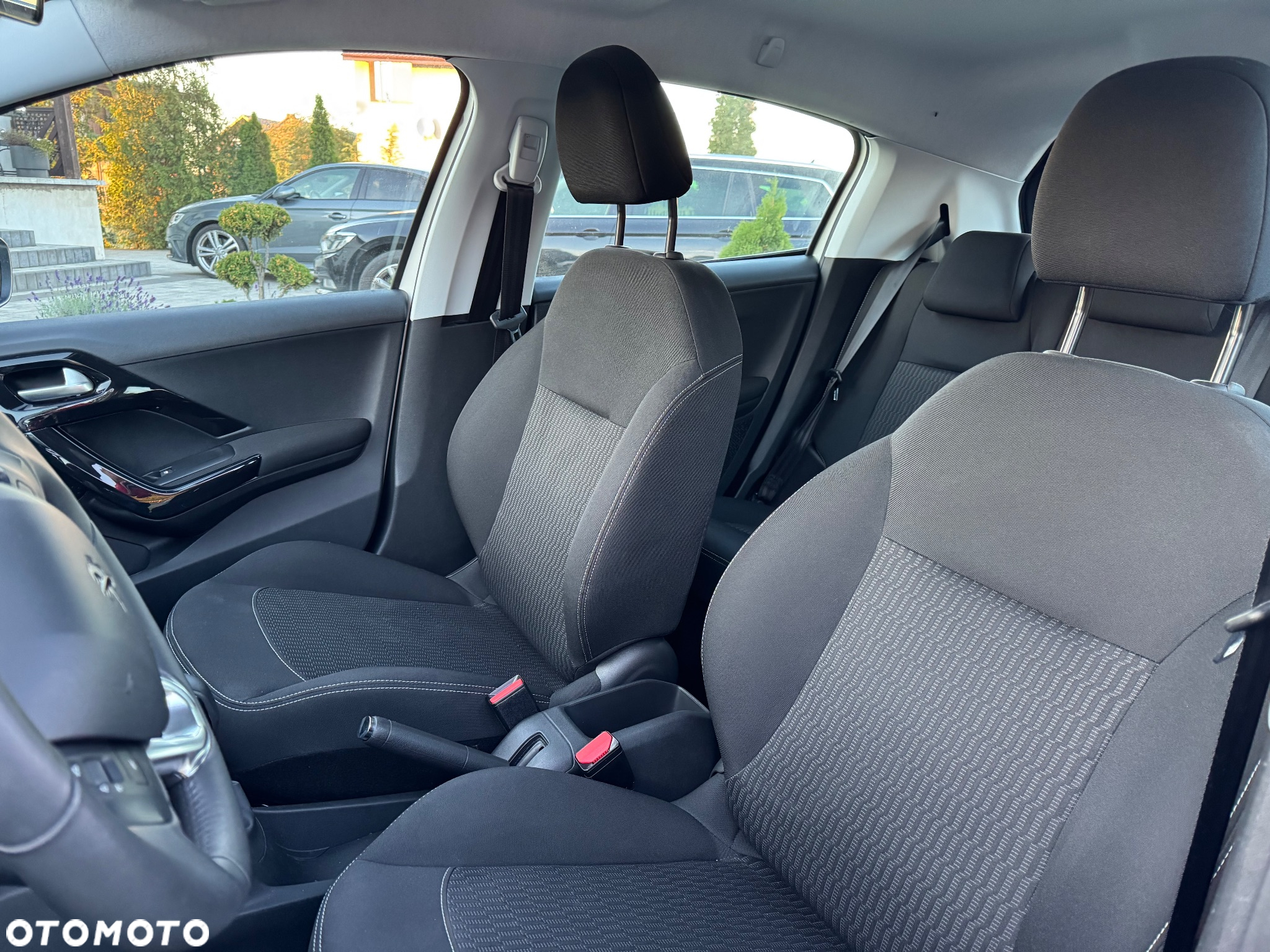 Peugeot 208 1.2 PureTech Access - 14