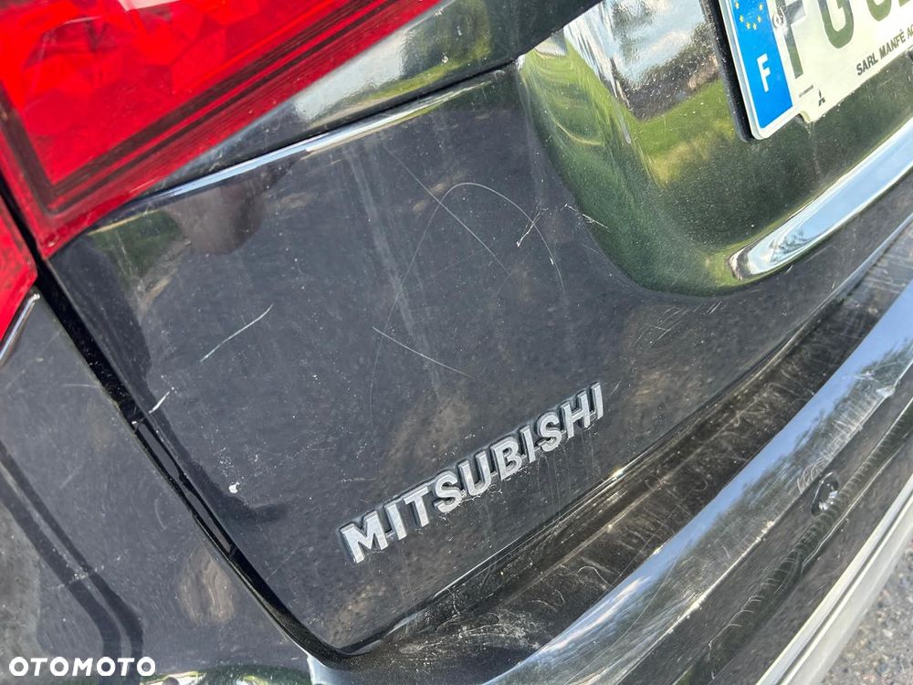 Mitsubishi Outlander - 22
