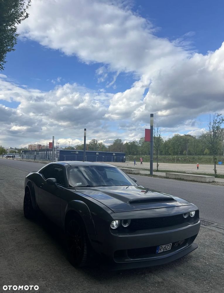 Dodge Challenger - 3