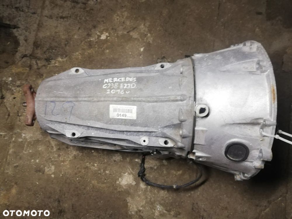 MERCEDES E-KLASA W213 SKRZYNIA BIEGOW KOMPLETNA 2052701003 - 1
