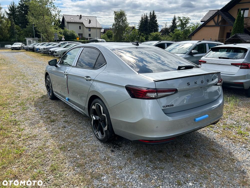 Skoda Superb 2.0 TSI Sportline DSG - 7