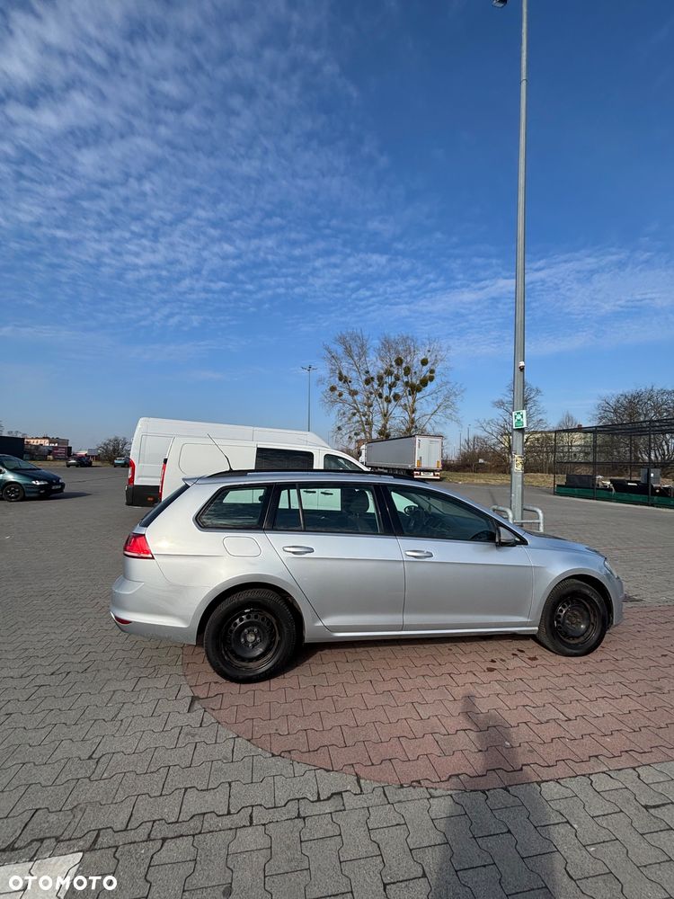 Volkswagen Golf 1.6 TDI Highline DSG - 5