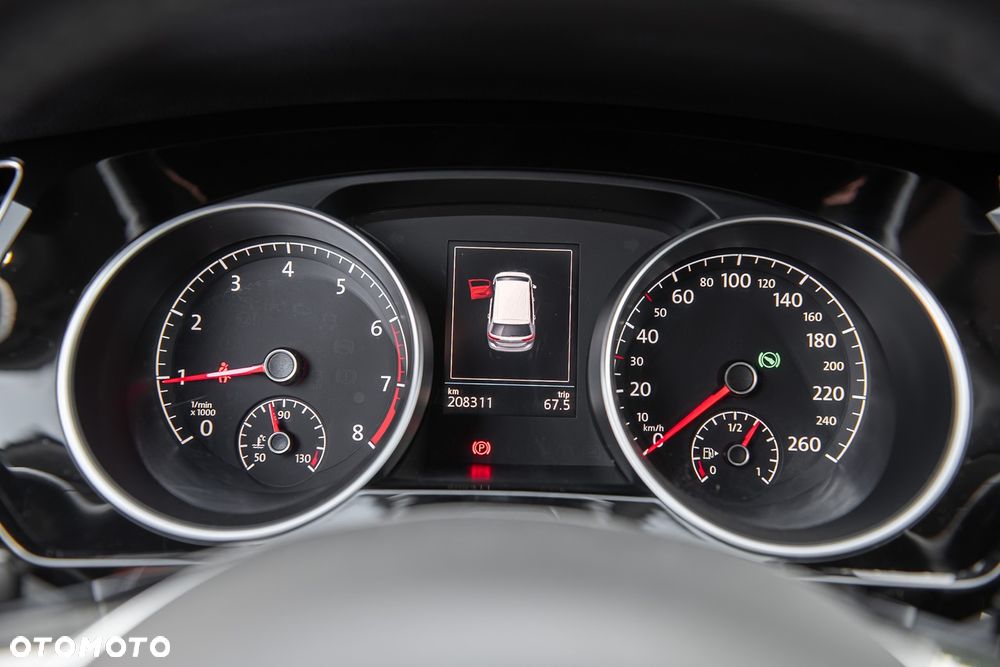 Volkswagen Touran 1.8 TSI (BlueMotion Technology) DSG Highline - 18