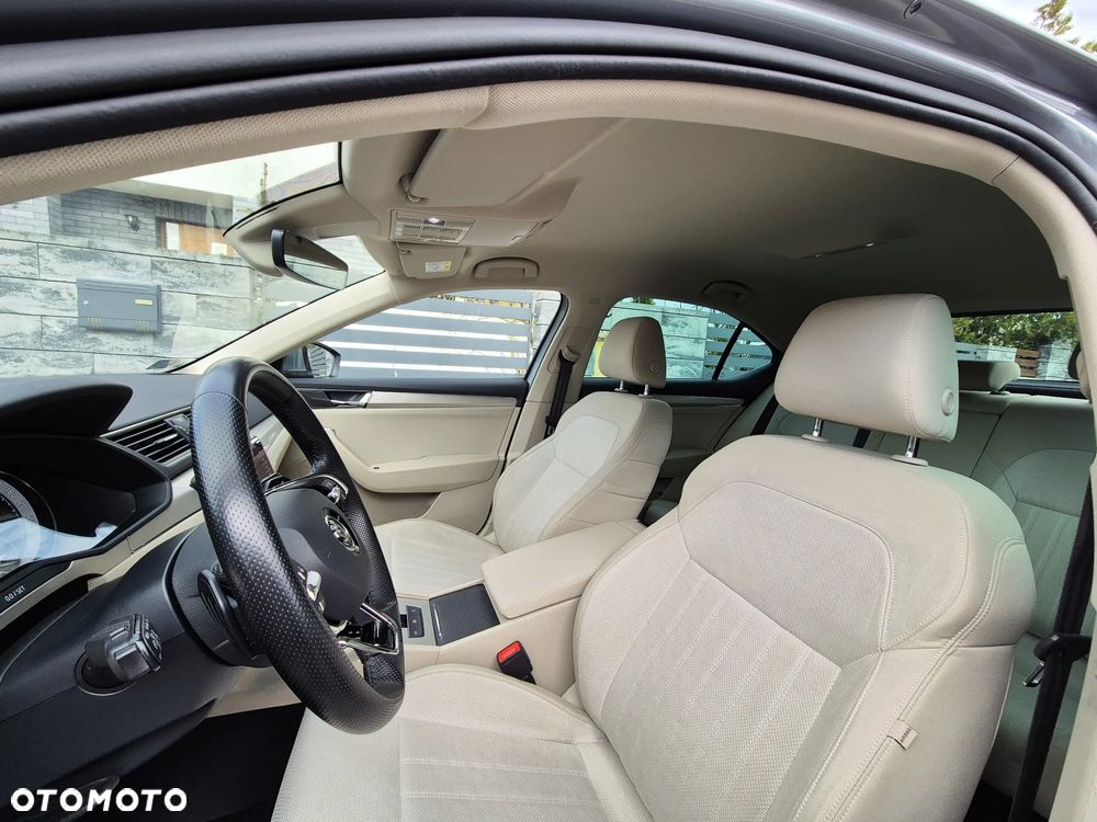 Skoda Superb 2.0 TSI Style DSG - 30