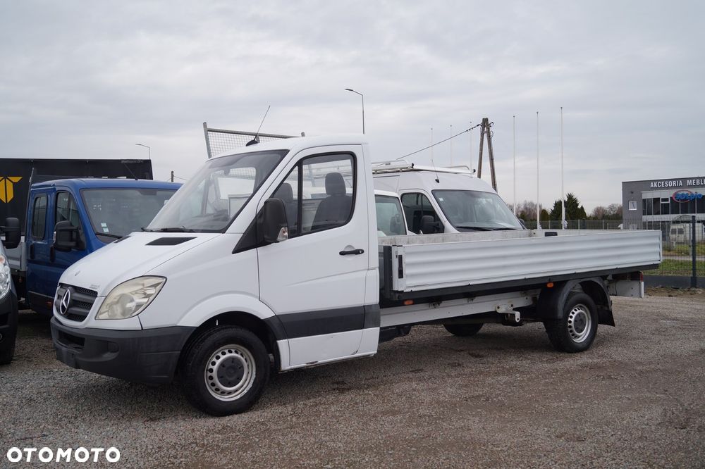 Mercedes-Benz Sprinter - 2