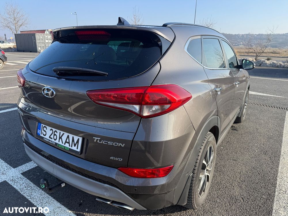 Hyundai Tucson 2.0 CRDI 4WD 6AT Luxury Pack+ - 2
