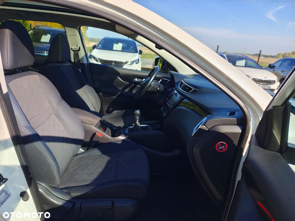 Nissan Qashqai 1.5 dCi N-Connecta - 22