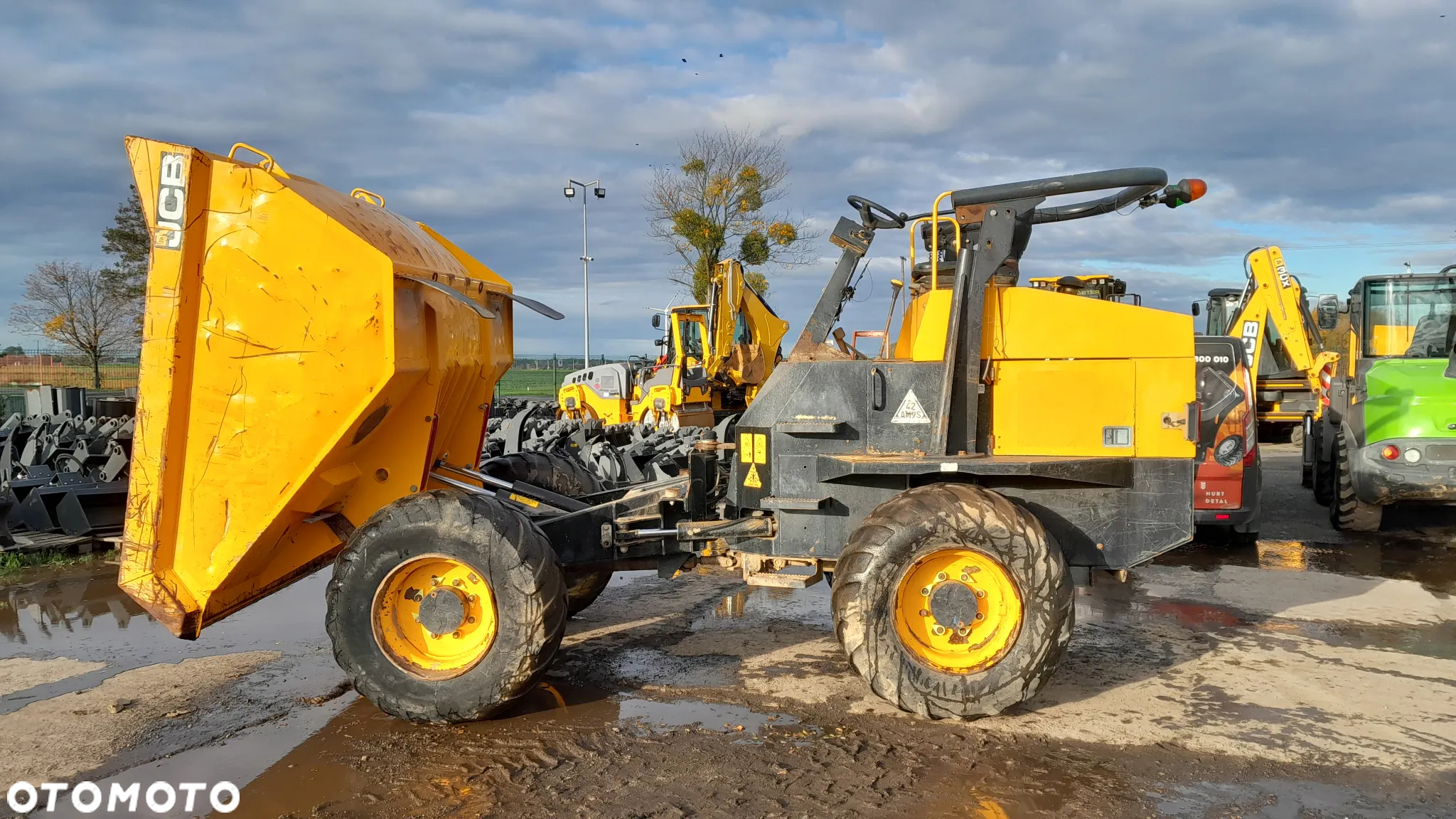 JCB 9 TON - 9
