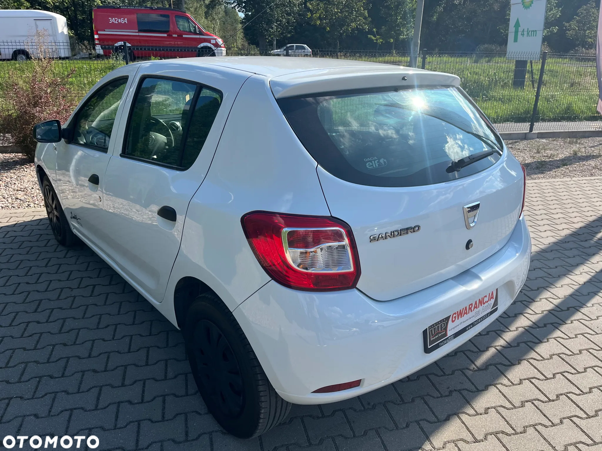 Dacia Sandero 1.2 16V 75 Ambiance - 10
