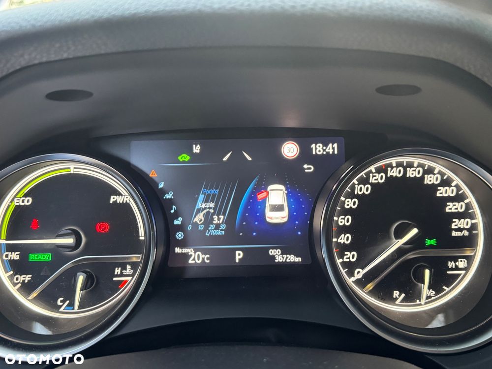 Toyota Camry - 17