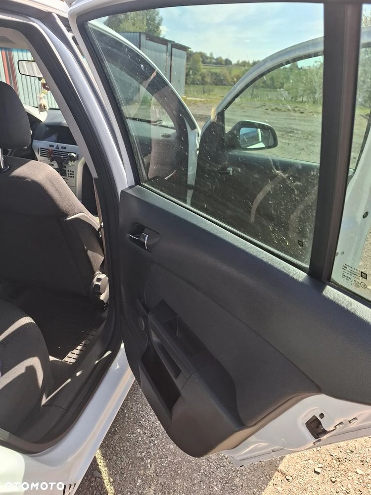 Opel Astra 1.6 Selection - 12
