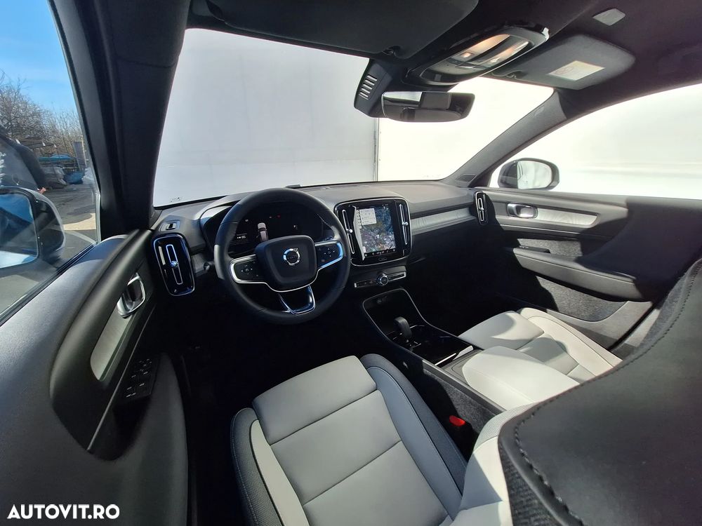 Volvo XC 40 Recharge Single Motor Extended Range RWD Plus - 14