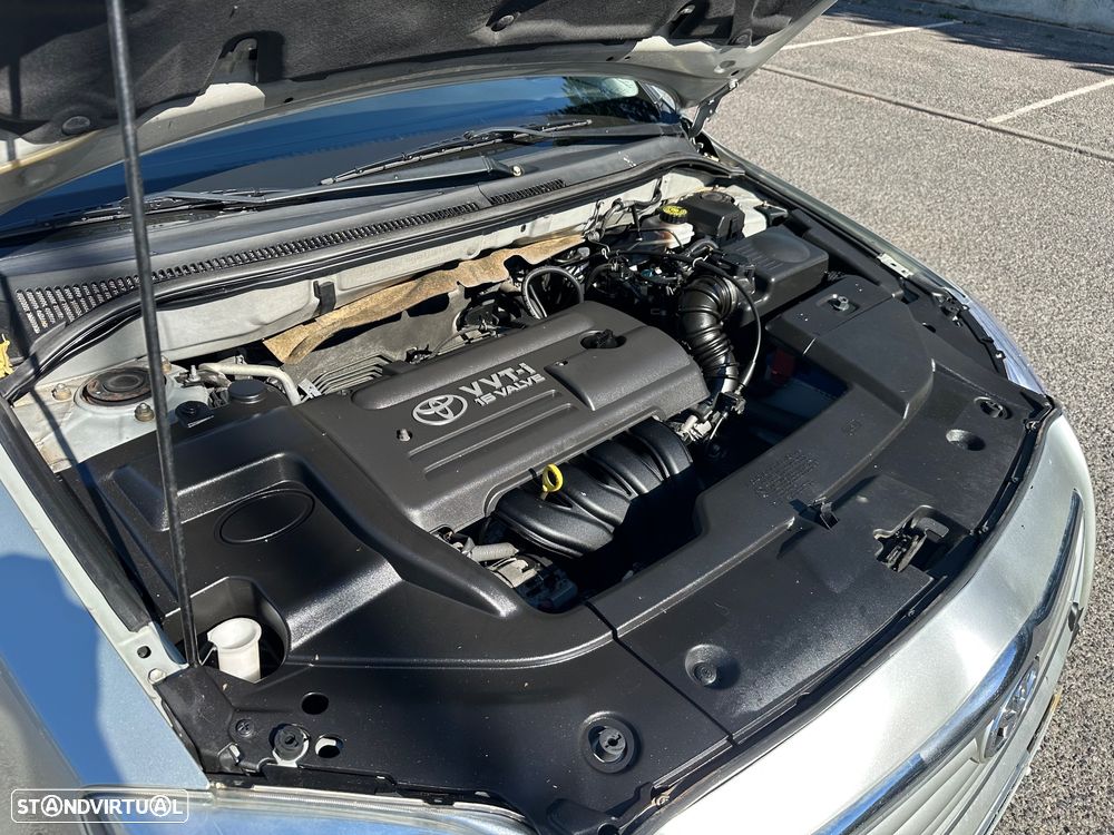 Toyota Avensis S/D 1.6 Sol - 24