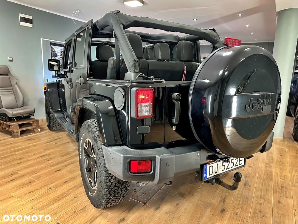 Jeep Wrangler 2.8 CRD Unlim Sahara - 30