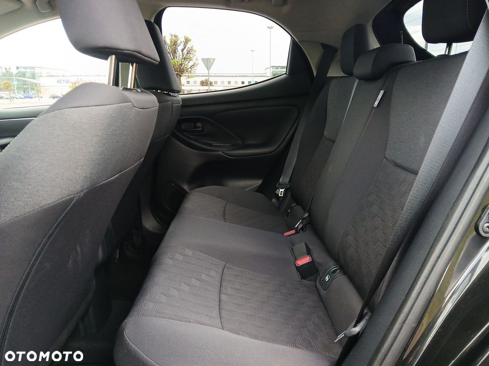 Toyota Yaris Hybrid 1.5 Style - 16
