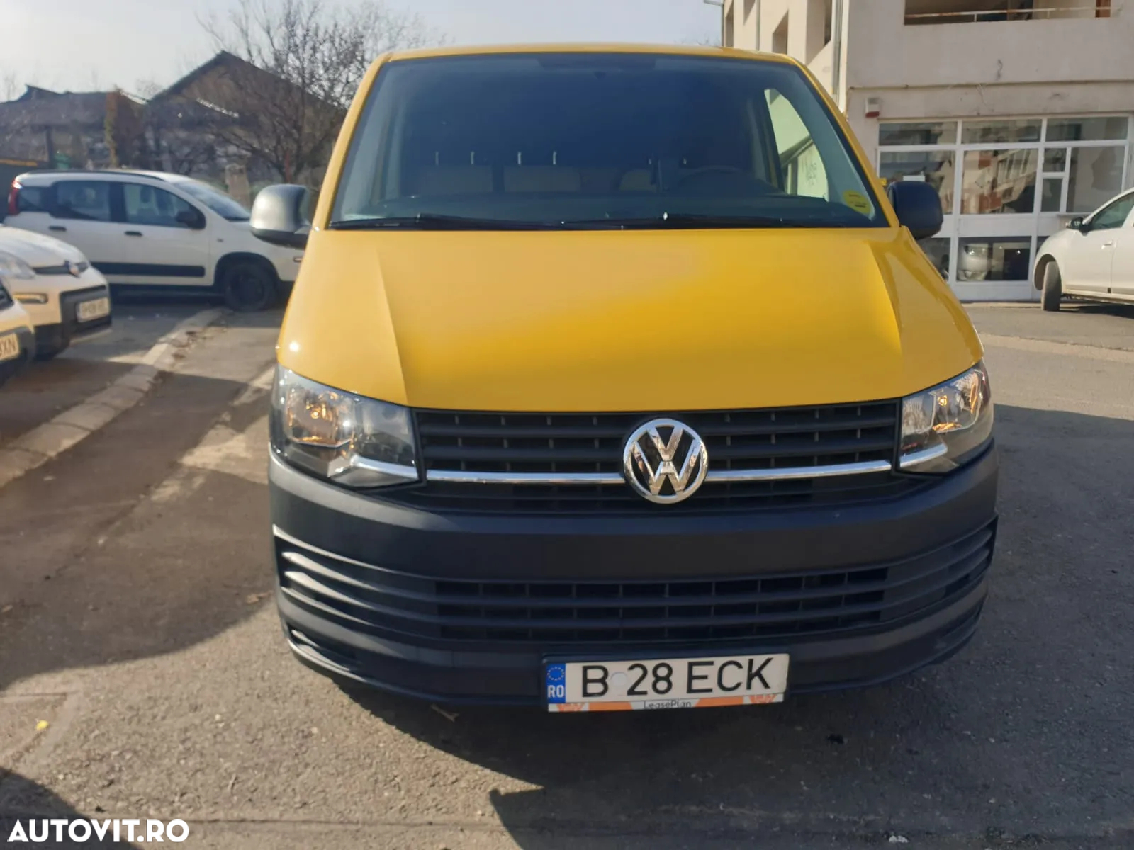 Volkswagen Transporter Kombi T6 2.0 TDI 75 kW LR - 2