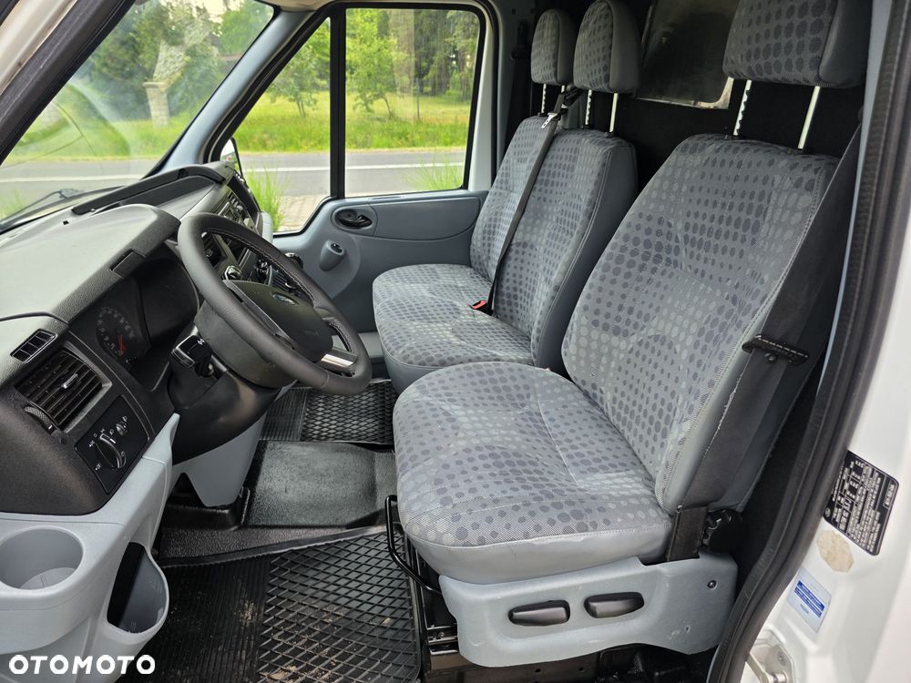 Ford Transit - 16
