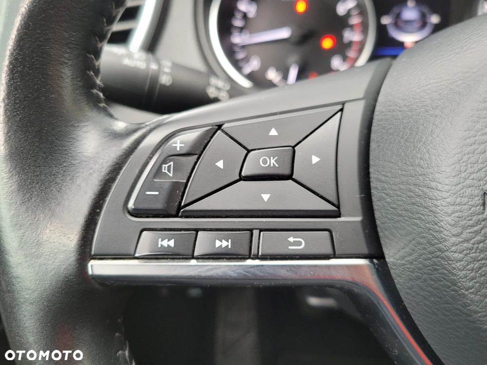 Nissan Qashqai 1.3 DIG-T N-Connecta - 23