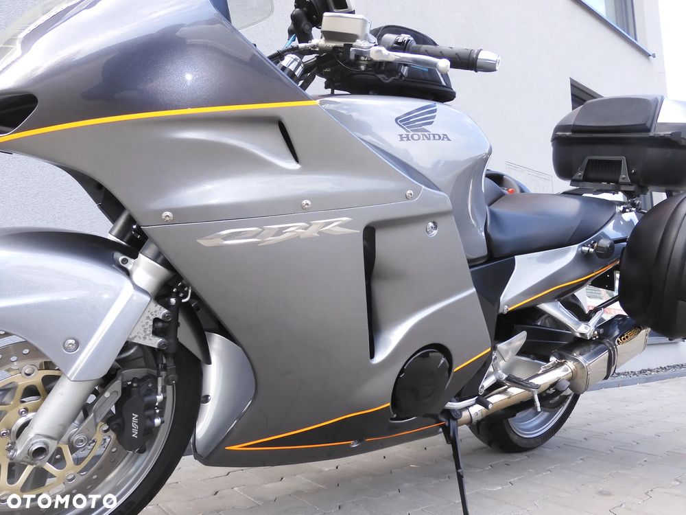 Honda CBR - 19