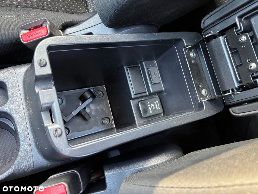 Mitsubishi ASX 1.8 DI-D 2WD Intense - 20