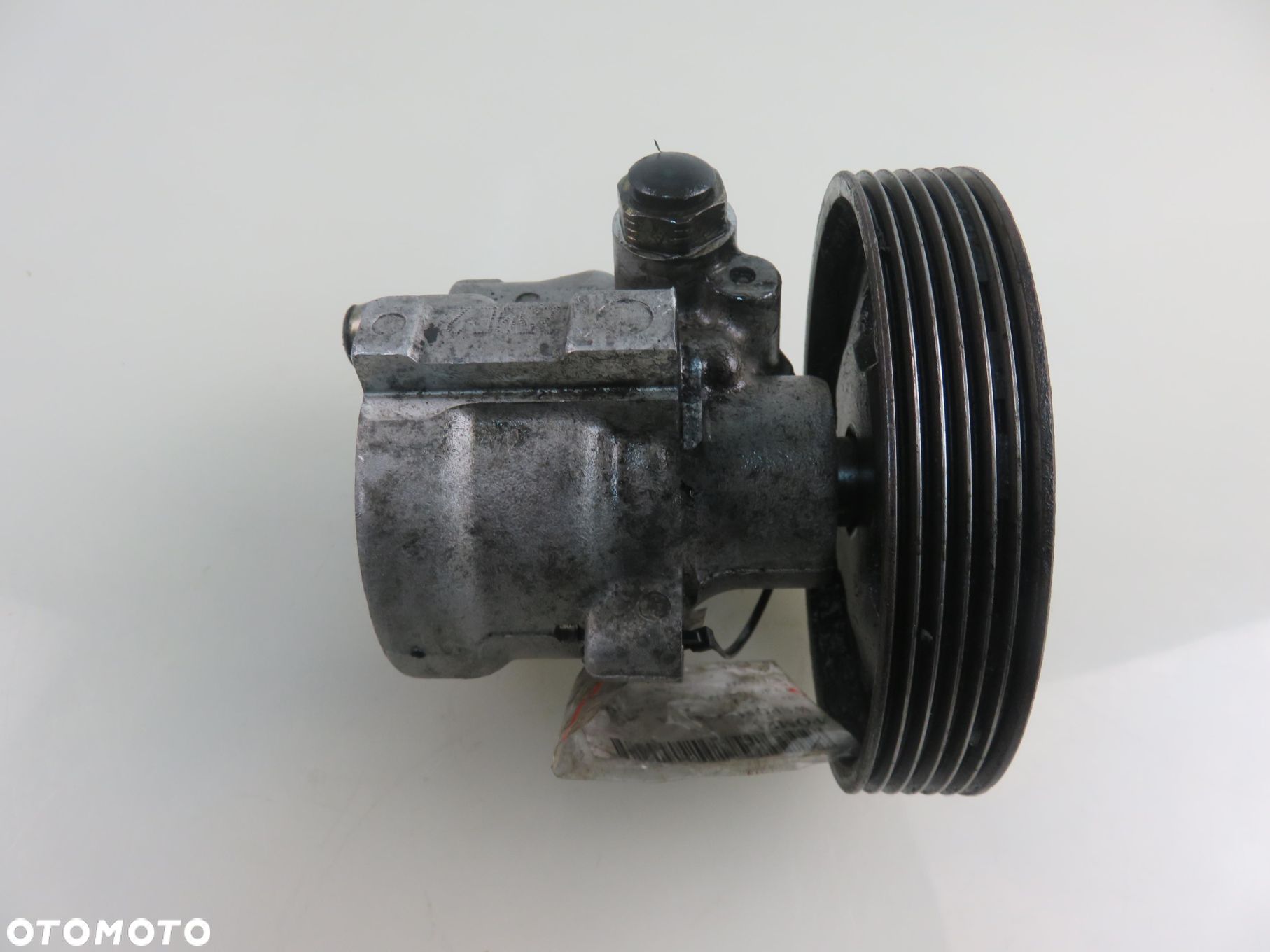 POMPA WSPOMAGANIA RENAULT TRAFIC II 1.9 dCi 100 - F9Q 760 - 1