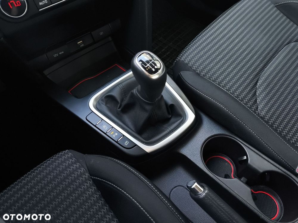 Kia Ceed 1.5 T-GDI M - 25