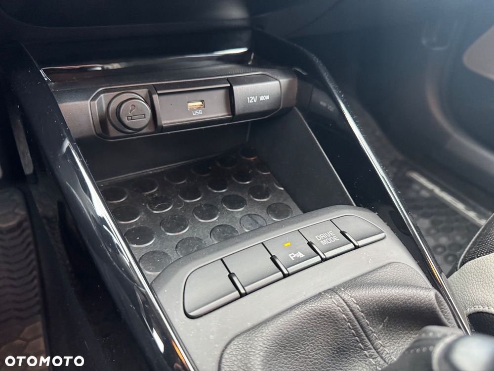 Kia Stonic 1.0 T-GDI MHEV L - 32